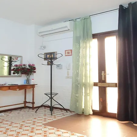 A Few Minutes From The Sassi Of Apartment Matera